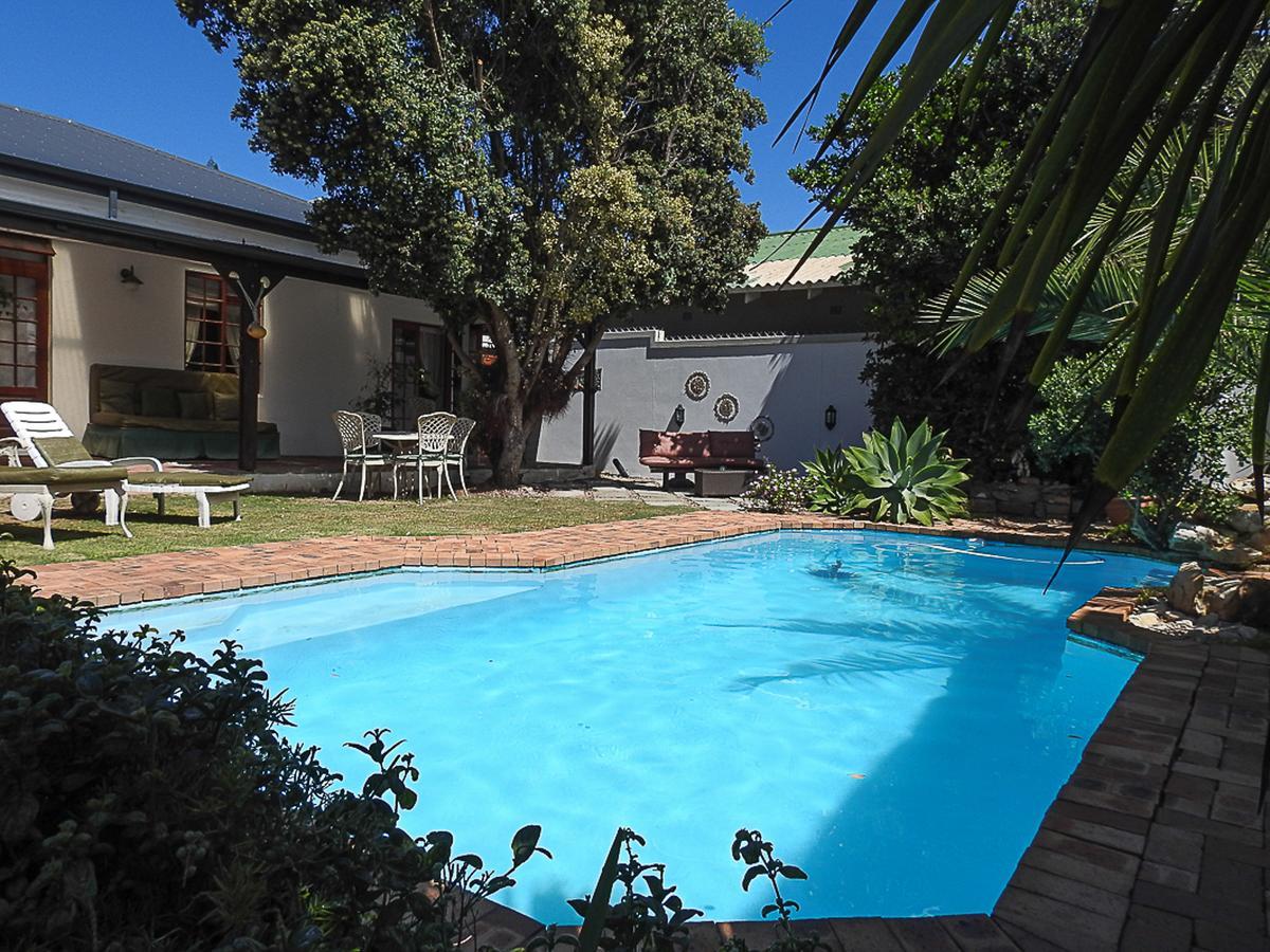 Mosselbay Backpackers Vandrehjem Mossel Bay Eksteriør billede